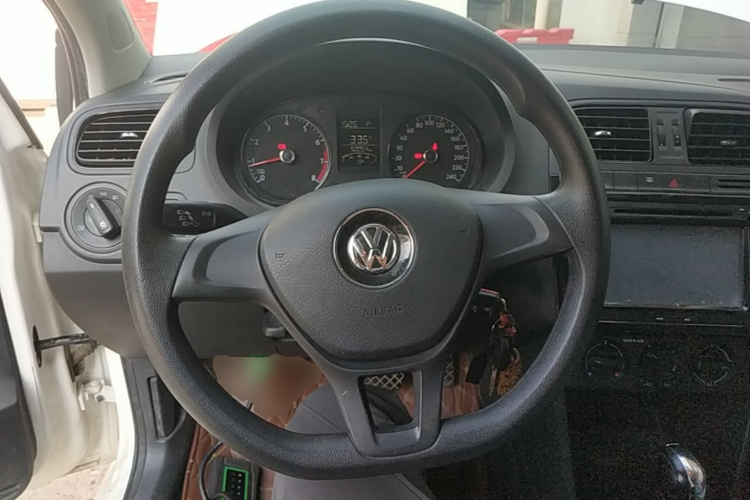 Volkswagen Polo 2016 #11 Volkswagen Polo 2016 car image #11
