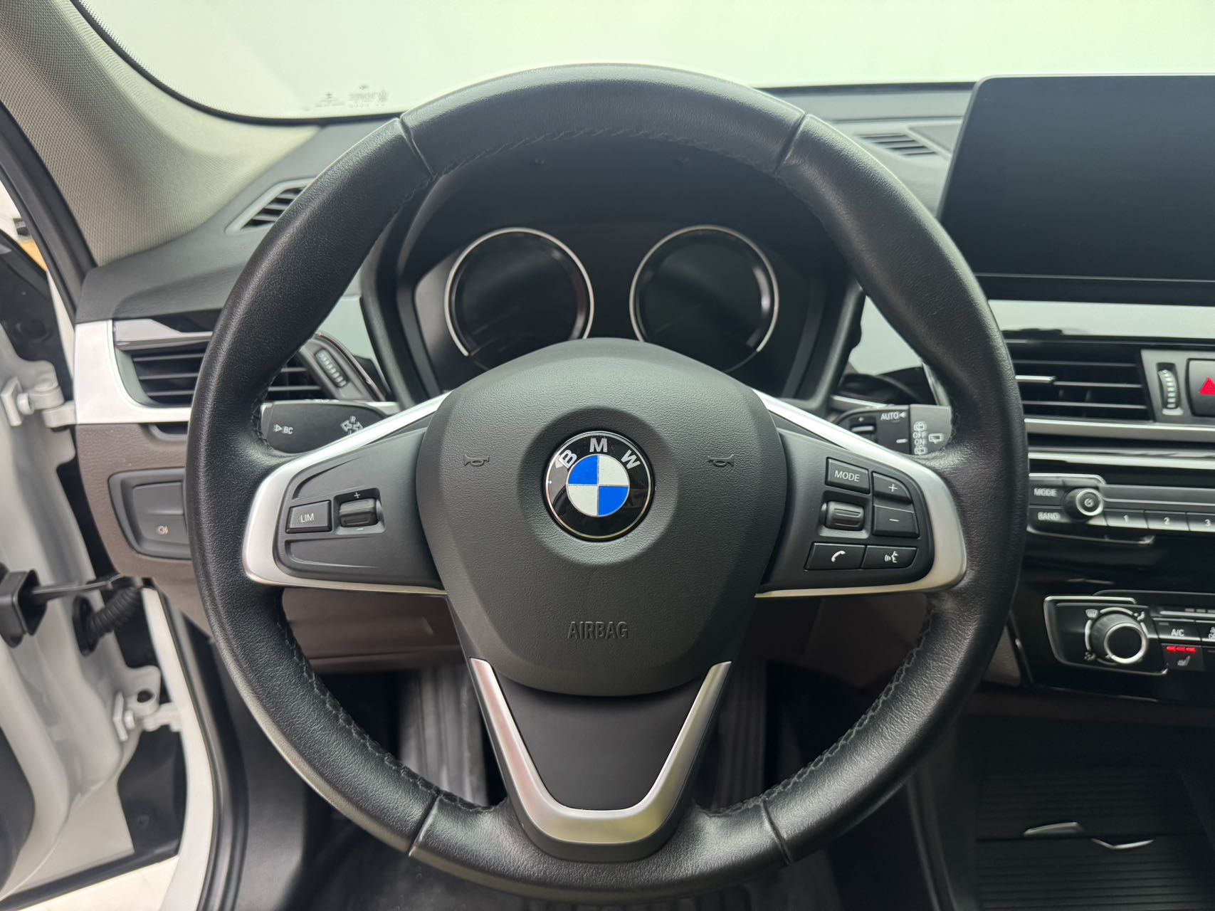 BMW X1 2022 car image #11