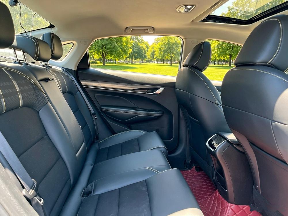 GEELY Binray 2021 immagine di auto #13
