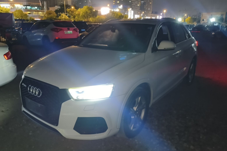 Audi Q3 2018 immagine di auto #2