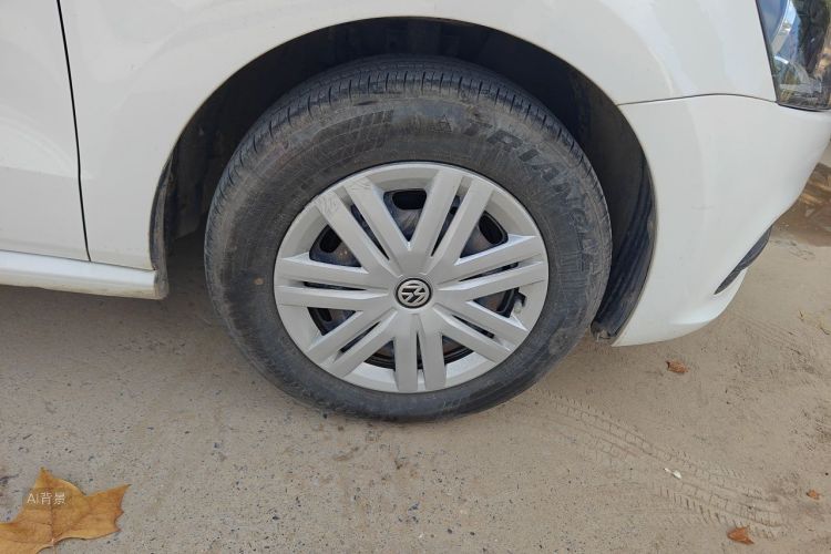Volkswagen Polo 2018 car image #9