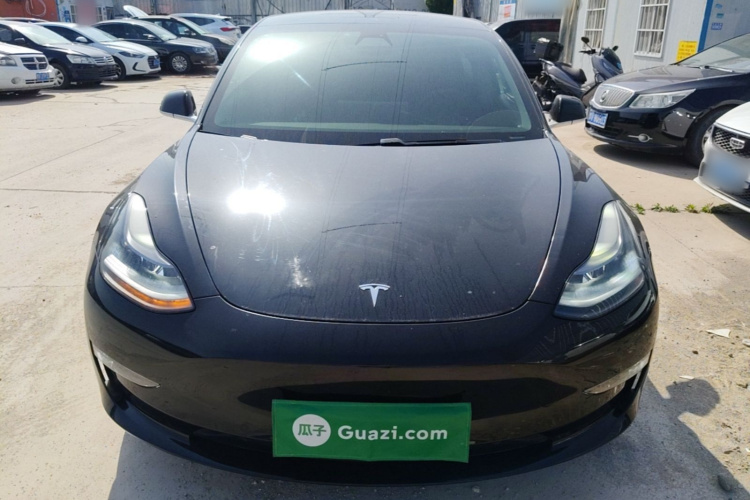 Tesla Model 3 2020 car image #3