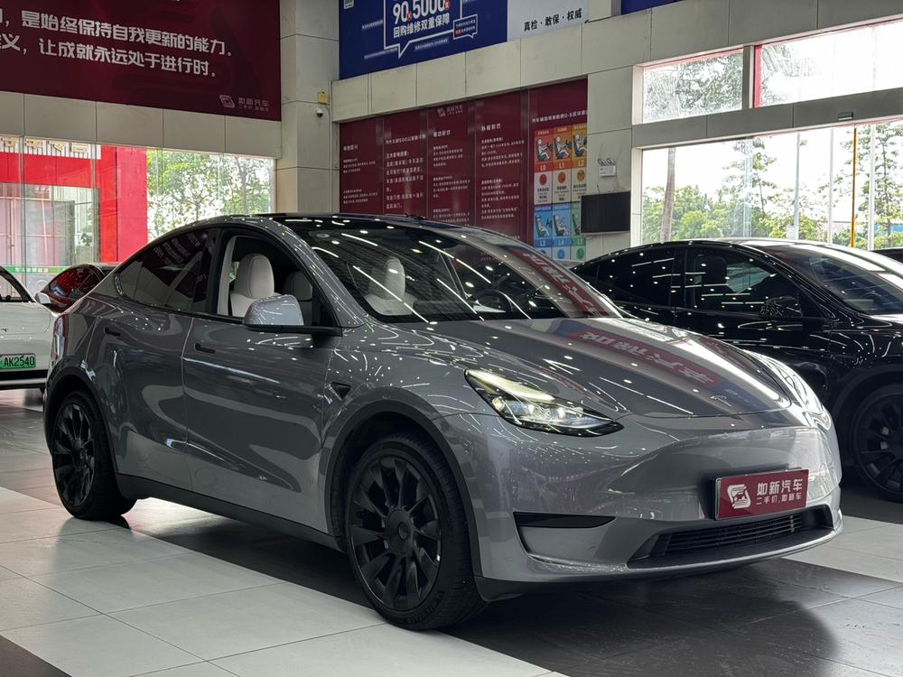 Tesla Model Y 2024 #3 Tesla Model Y 2024 car image #3