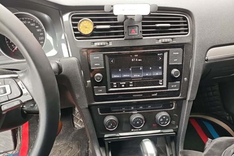 Volkswagen Golf 2018 #13 Volkswagen Golf 2018 car image #13