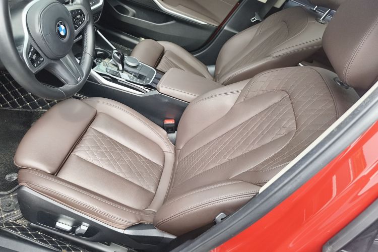 BMW 3 Series 2022 صورة سيارة #19