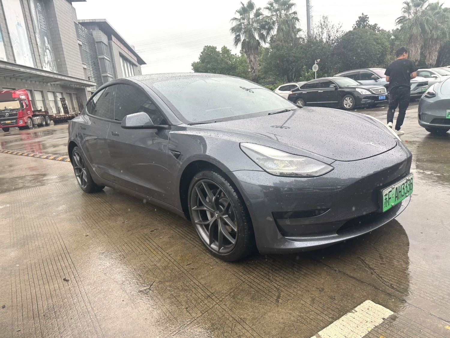 Tesla Model 3 2021 car image #3