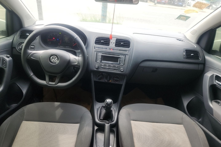 Volkswagen Polo 2016 #10 Volkswagen Polo 2016 car image #10