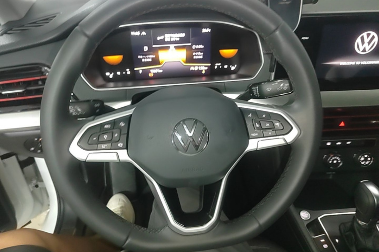 Volkswagen Lavida 2024 car image #11