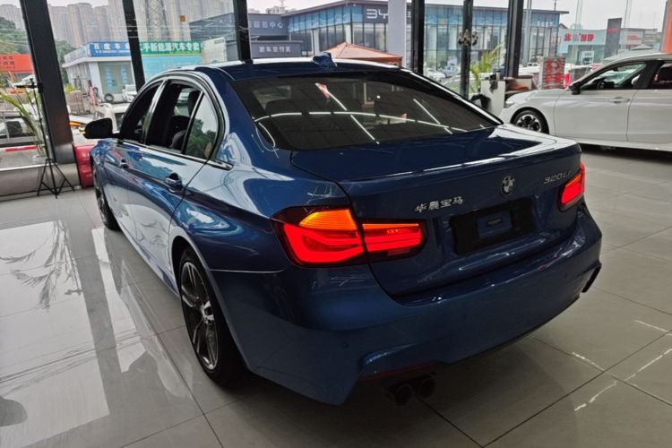 BMW 3 Series 2018 car image #5