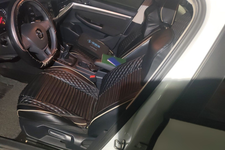 Volkswagen Bora 2020 car image #19