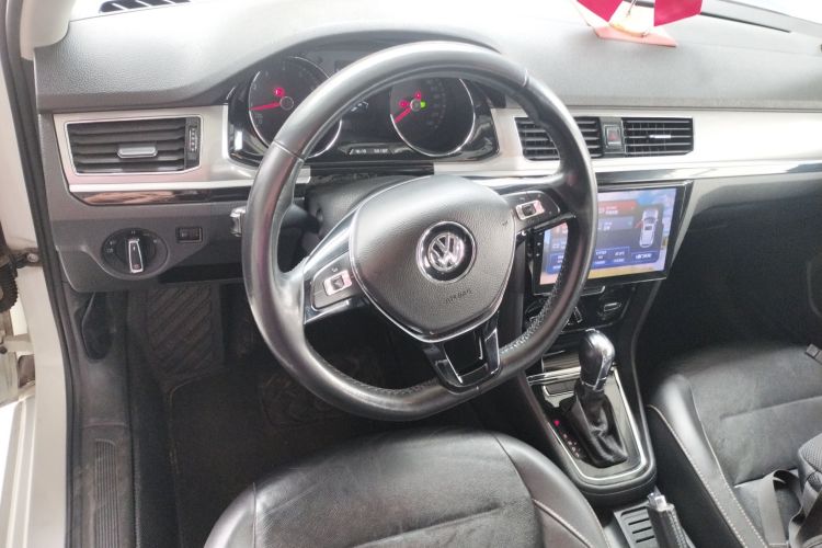 Volkswagen Bora 2018 immagine di auto #15