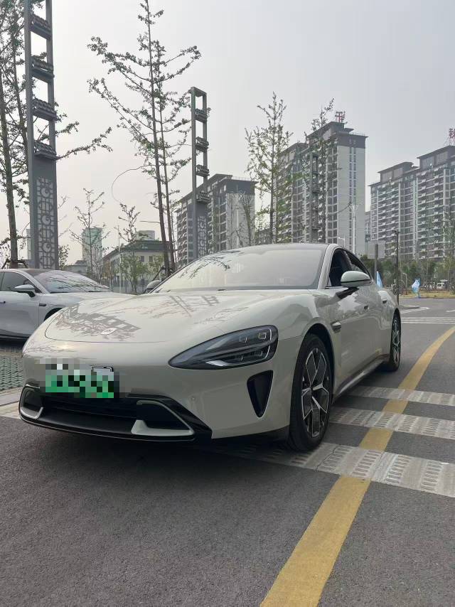 MI SU7 2025 MI SU7 2025 car image