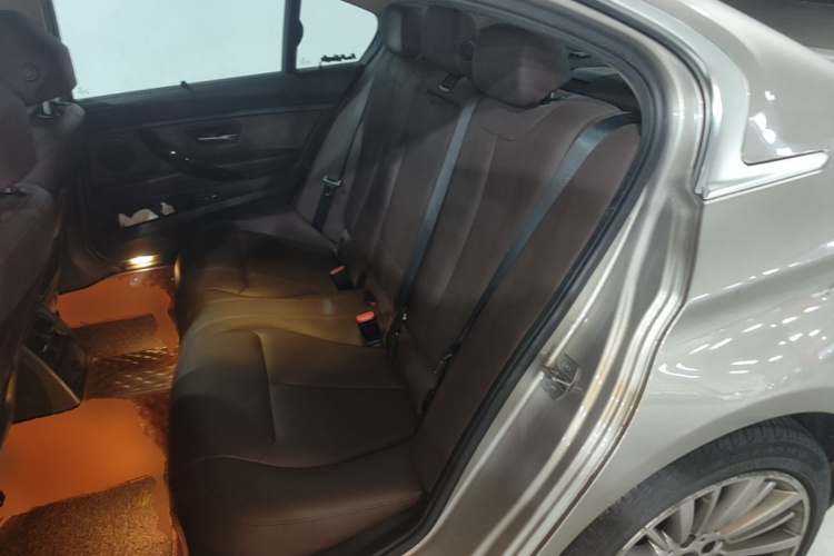 BMW 3 Series 2018 #17 BMW 3 Series 2018 car image #17