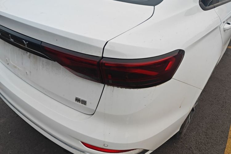GEELY Emgrand 2024 car image #8
