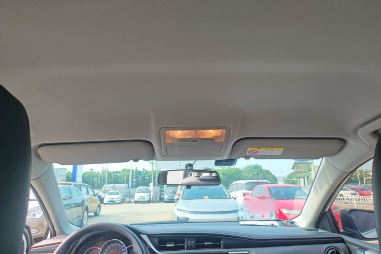 Toyota Corolla 2019 car image #18