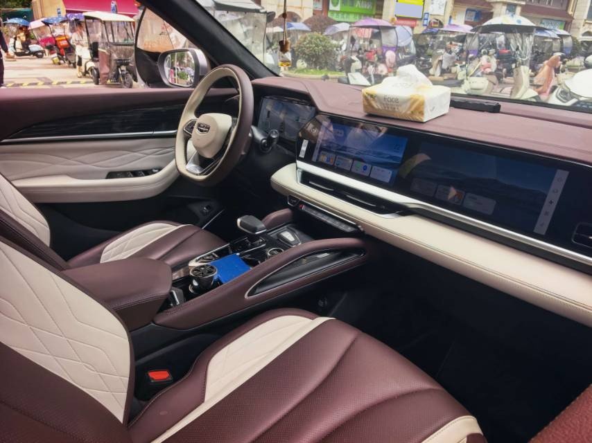 GEELY Boyue L 2022 صورة سيارة #4