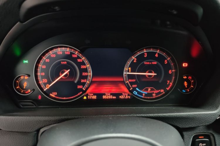 BMW 3 Series GT 2019 #12 BMW 3 Series GT 2019 car image #12