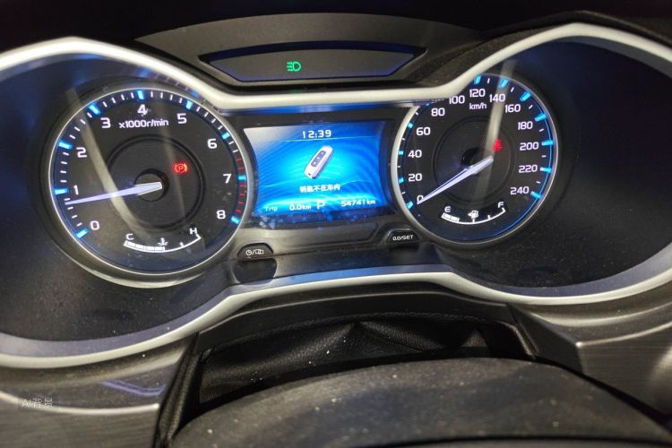 GEELY Emgrand 2017 car image #14