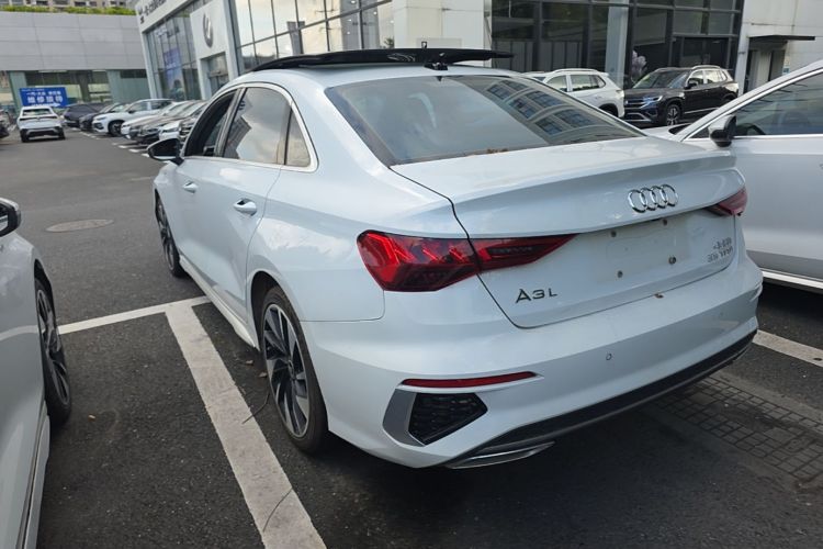 Audi A3 2024 immagine di auto #5