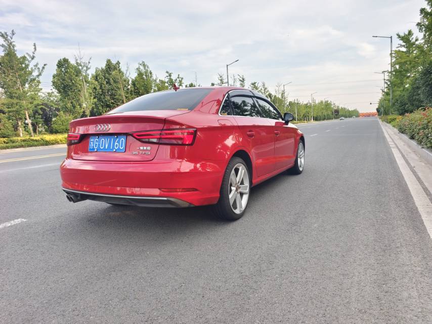 Audi A3 2018 imagen de coche #9