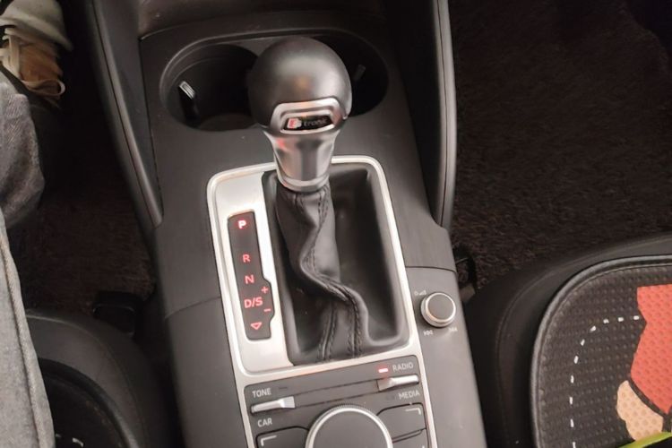 Audi A3 2015 car image #14
