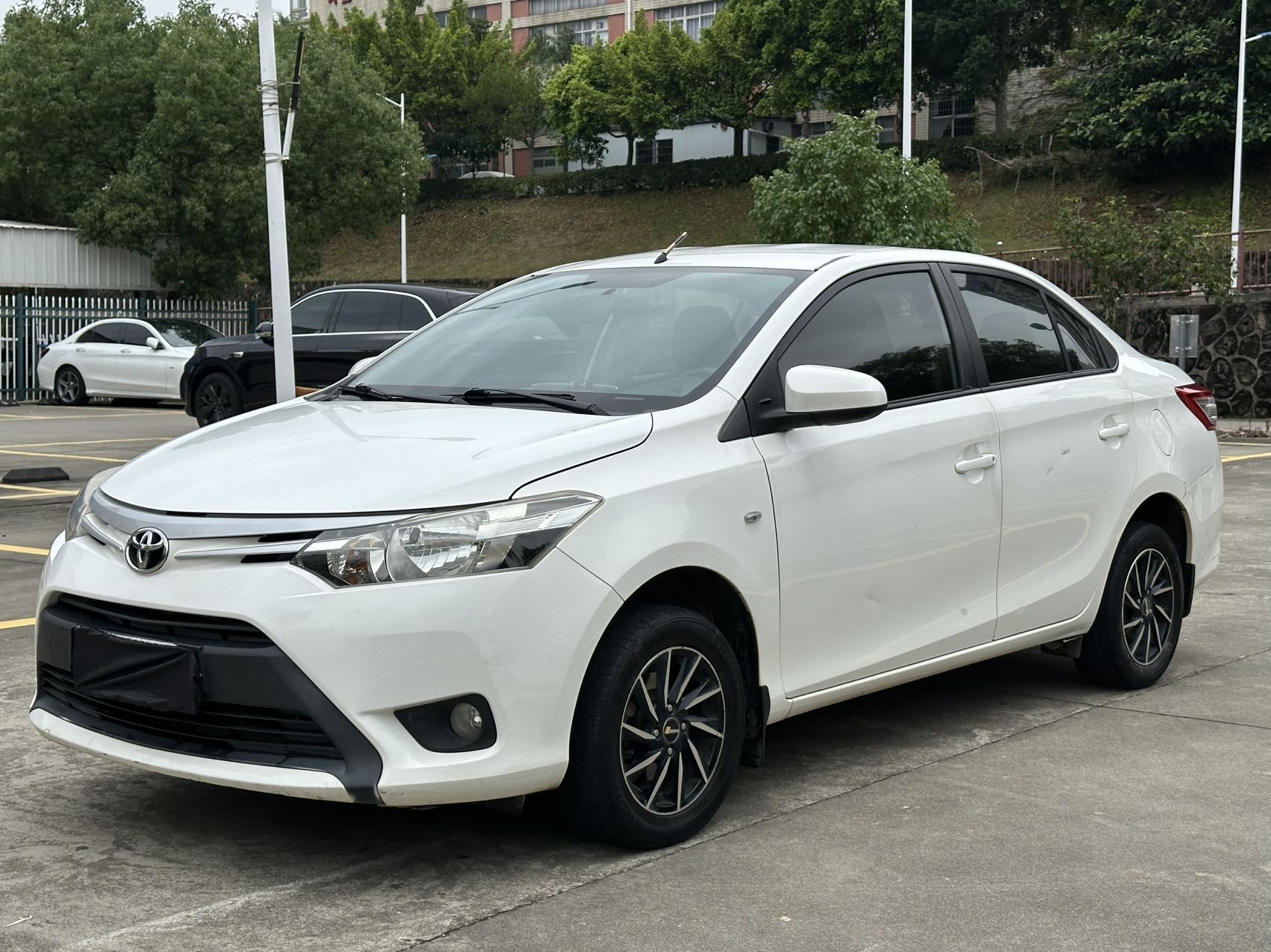 Toyota Vios 2014 Toyota Vios 2014 car image