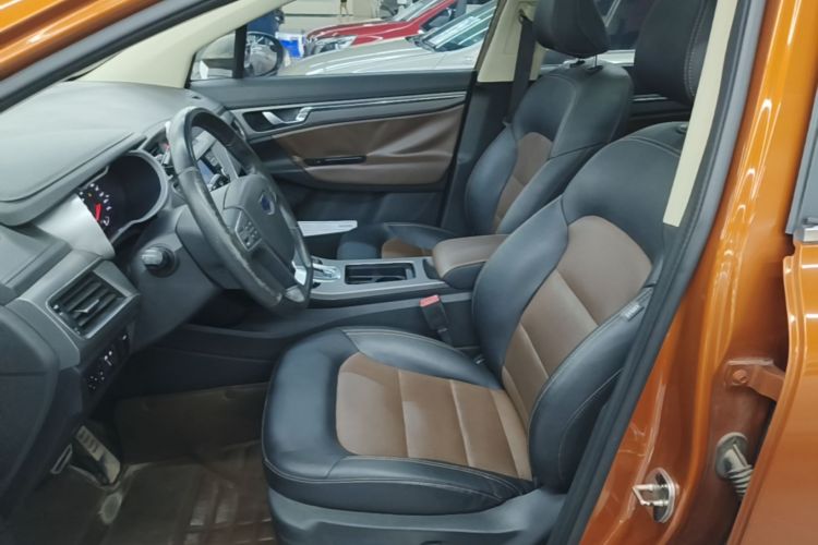 GEELY Emgrand GS 2016 car image #15