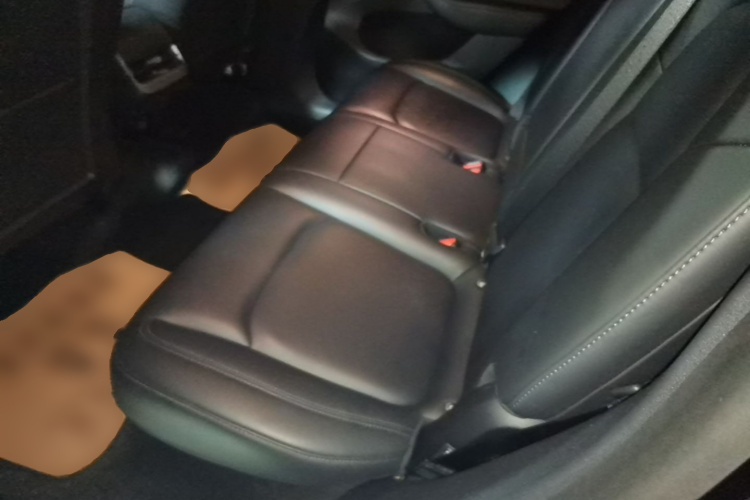Tesla Model Y 2021 #17 Tesla Model Y 2021 car image #17