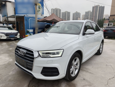 Audi Q3 2018 صورة سيارة 