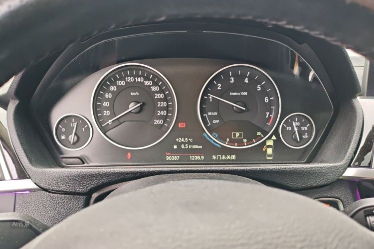 BMW 3 Series 2019 #13 BMW 3 Series 2019 car image #13