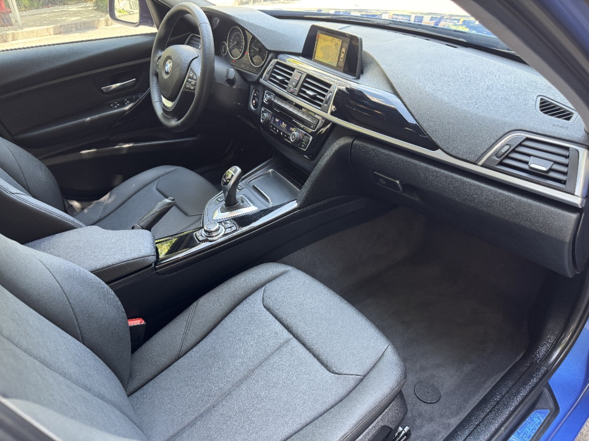 BMW 3 Series 2017 #5 BMW 3 Series 2017 car image #5