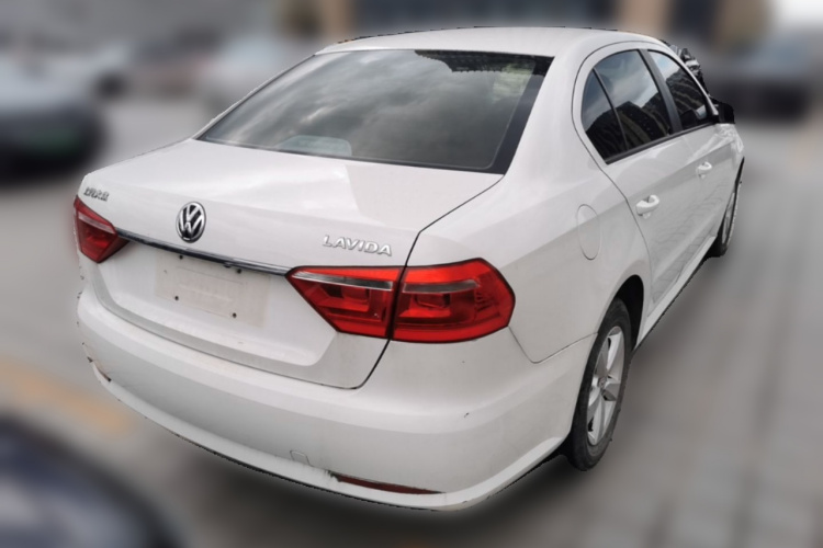 Volkswagen Lavida 2017 car image #4