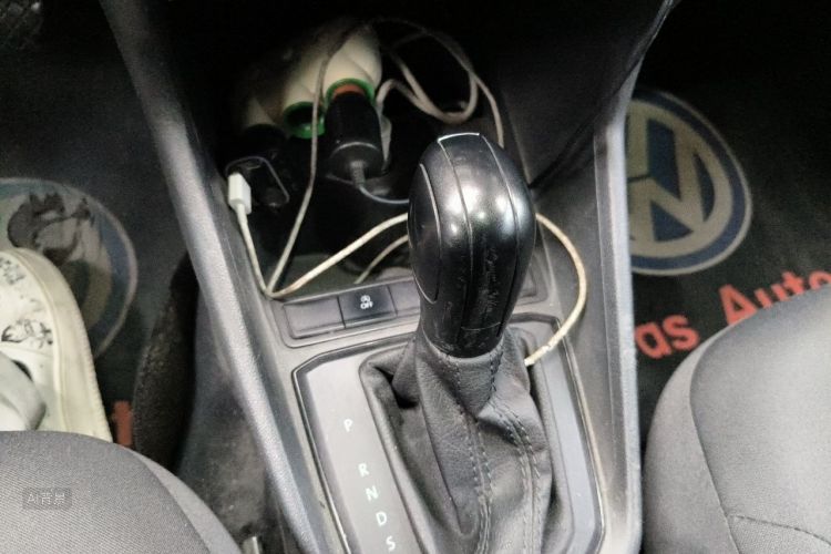Volkswagen Santana 2021 car image #16