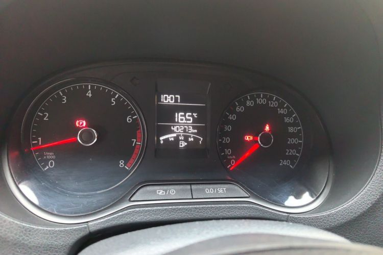 Volkswagen Polo 2016 #12 Volkswagen Polo 2016 car image #12
