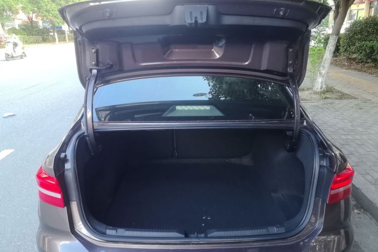 Volkswagen Lavida 2019 #19 Volkswagen Lavida 2019 car image #19