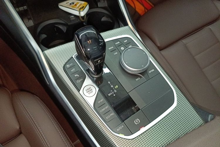 BMW 3 Series 2021 imagen de coche #14