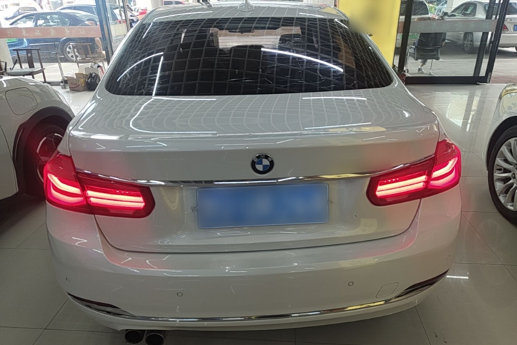 BMW 3 Series 2017 #6 BMW 3 Series 2017 immagine di auto #6