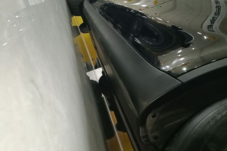 Tesla Model Y 2023 car image #27