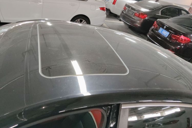 MG 5 2022 imagen de coche #25