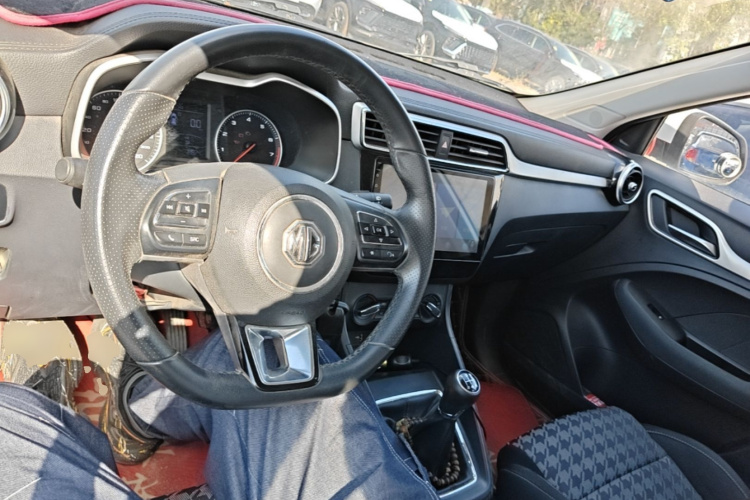 MG ZS 2018 #10 MG ZS 2018 car image #10