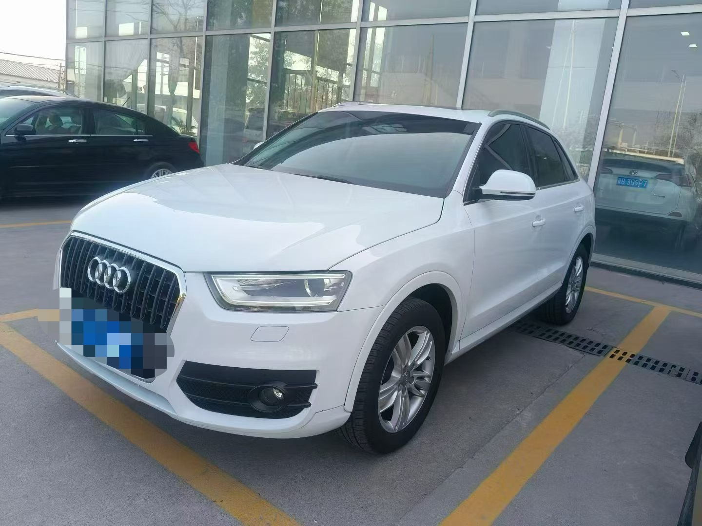 Audi Q3 2016 immagine di auto 