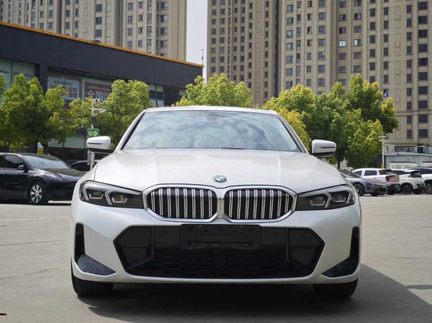 BMW 3 Series 2024 #2 BMW 3 Series 2024 car image #2