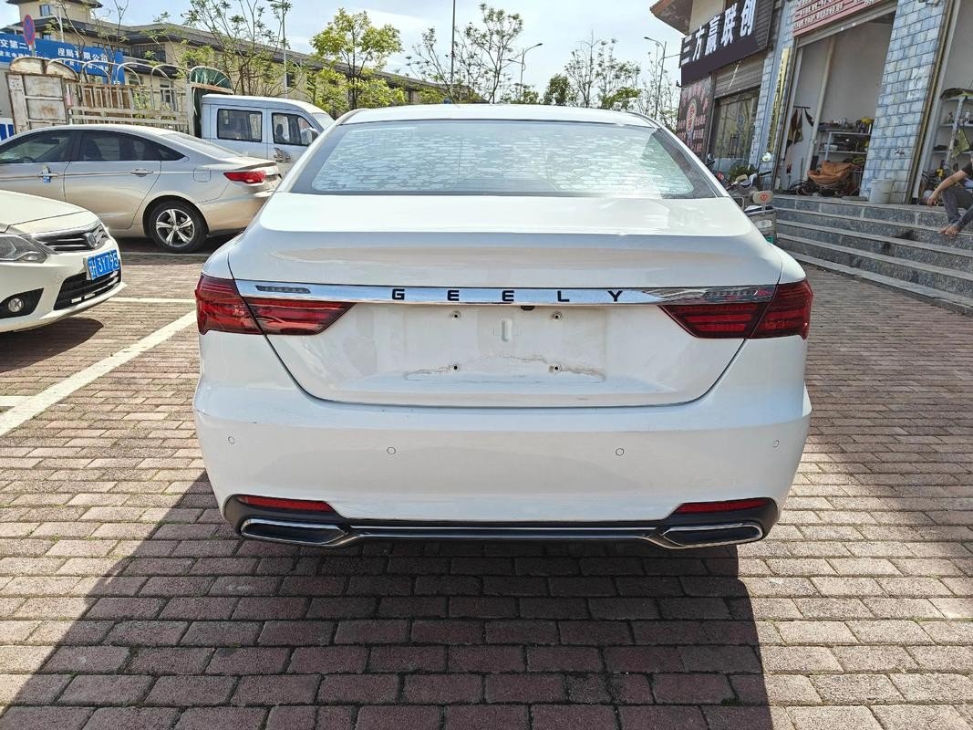 GEELY Binray 2019 car image #5