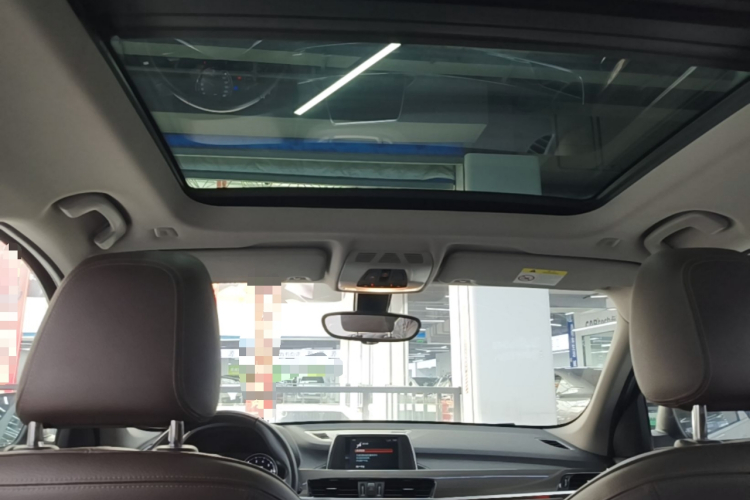 BMW X1 2019 immagine di auto #18