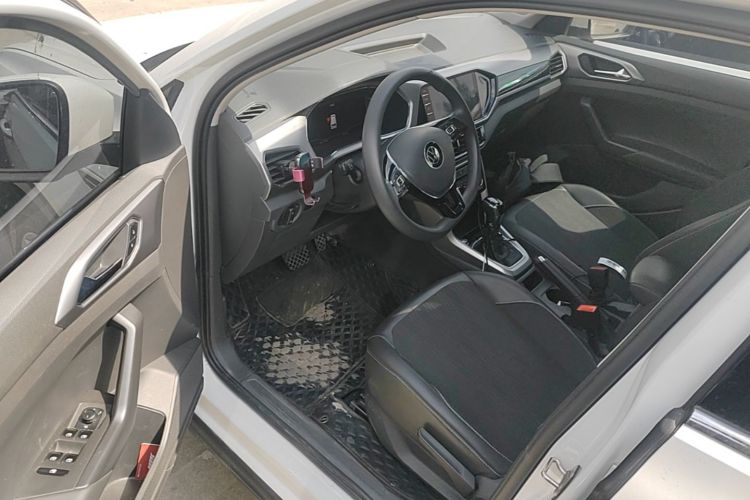 Volkswagen T-Cross 2022 изображение автомобиля #16