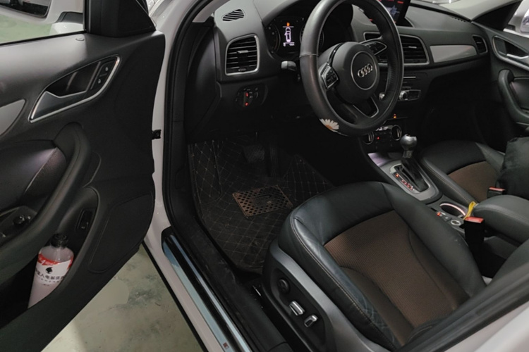 Audi Q3 2019 #16 Audi Q3 2019 car image #16