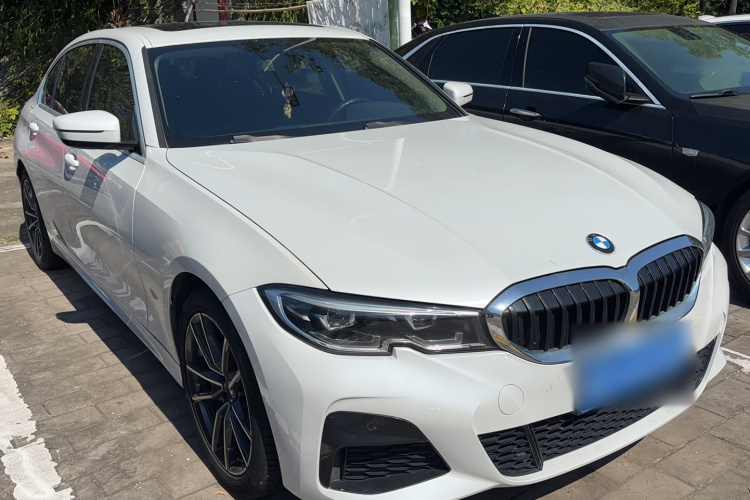 BMW 3 Series 2021 #4 BMW 3 Series 2021 car image #4