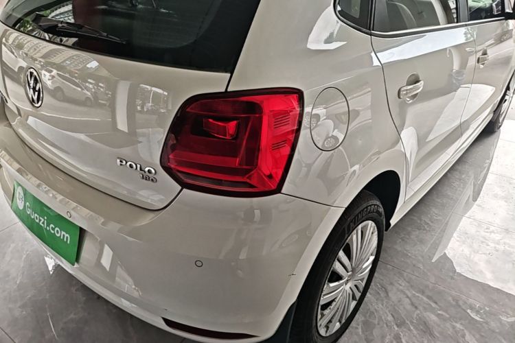 Volkswagen Polo 2019 car image #8