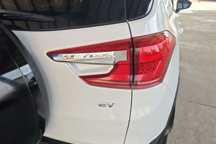 BYD Yuan New Energy 2019 #8 BYD Yuan New Energy 2019 car image #8