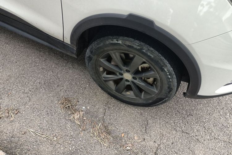 BYD Yuan New Energy 2019 #9 BYD Yuan New Energy 2019 car image #9